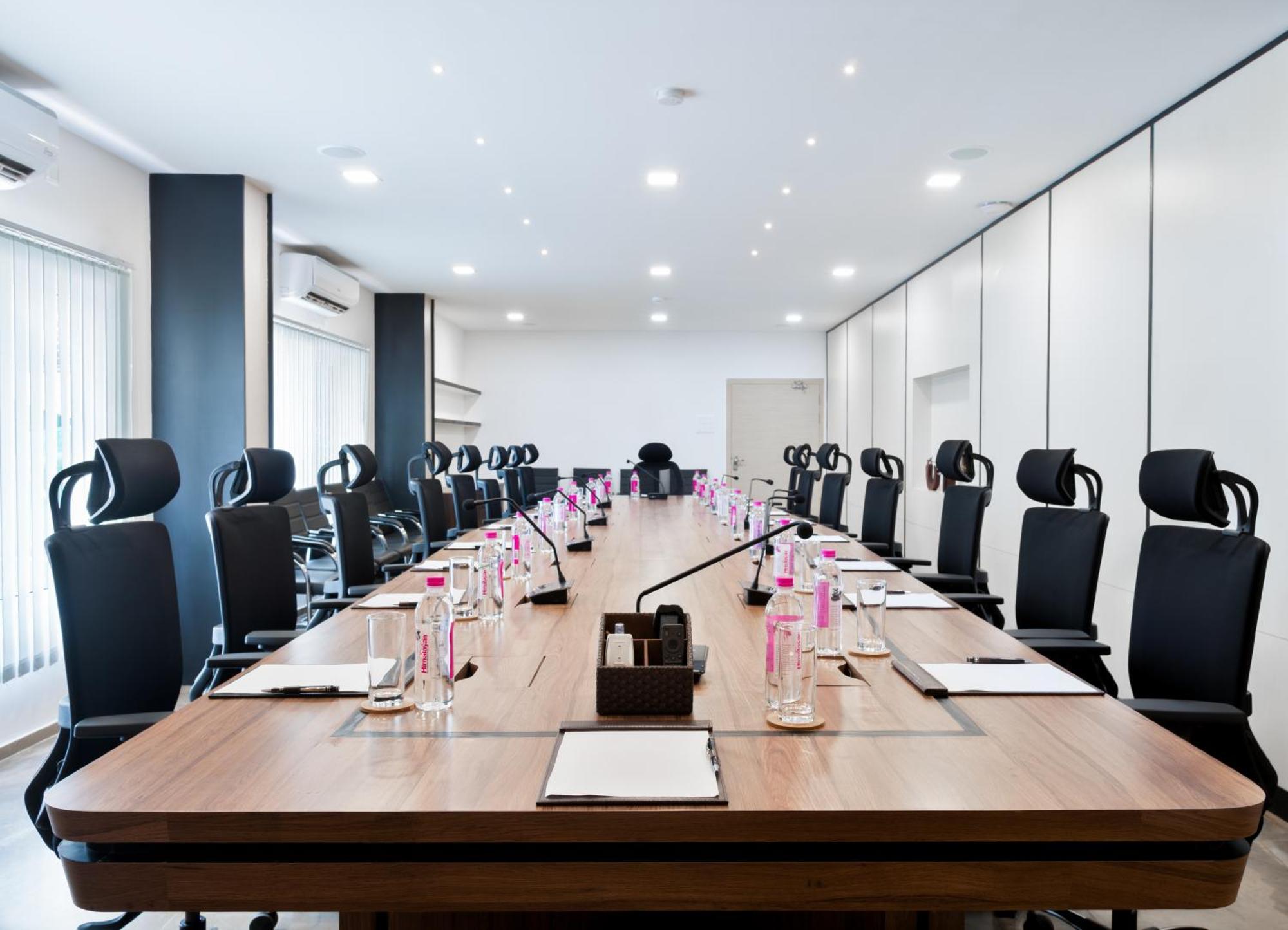 Shulem Boutique Hotel Dimāpur Kültér fotó